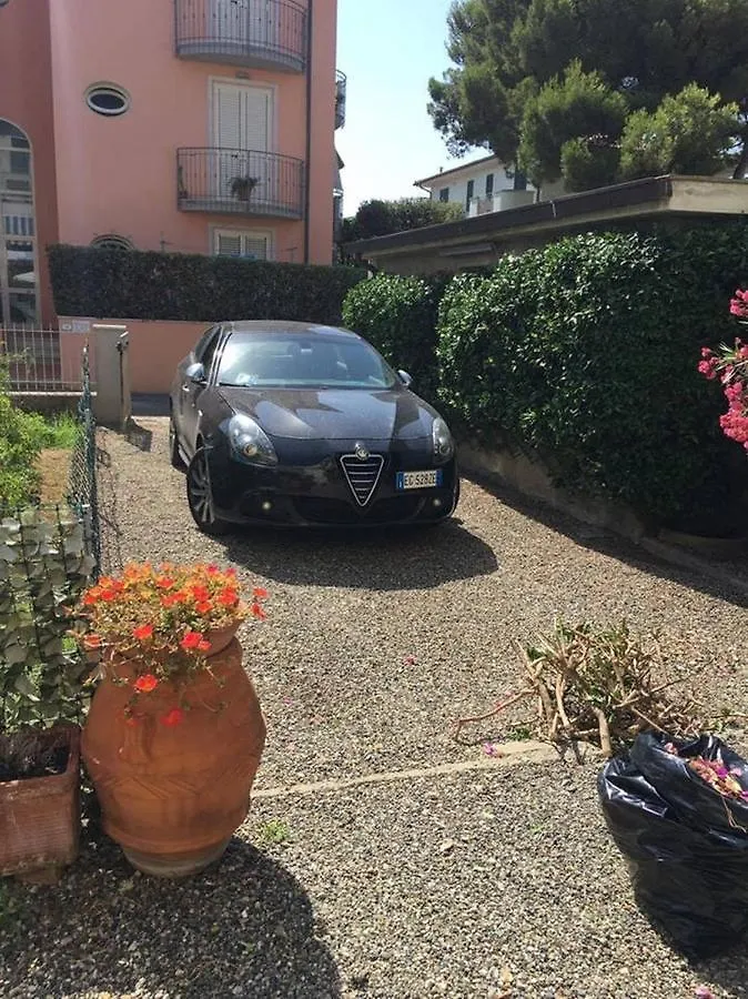 Villa A Due Passi Dal Mare Castiglioncello